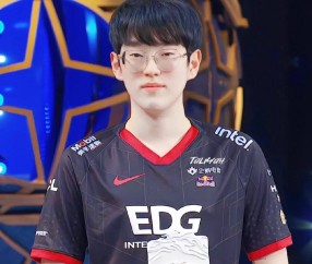 熊猫体育- s5全球总决赛完整视频 