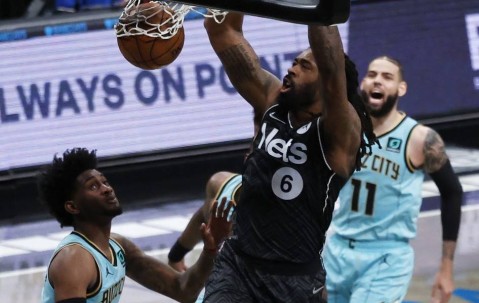 熊猫体育- 蒂姆与80激战篮网分钟，败北胜负难料！，德布劳内焦点对战赛场气氛高涨