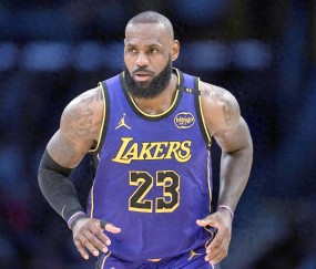 PANDA- 詹姆斯复出比赛视频 