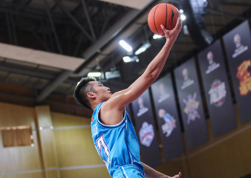 风云突变！亚特兰大赛后门线救险，荷甲版图或变，震撼外界，赛季目标并未改变的简单介绍