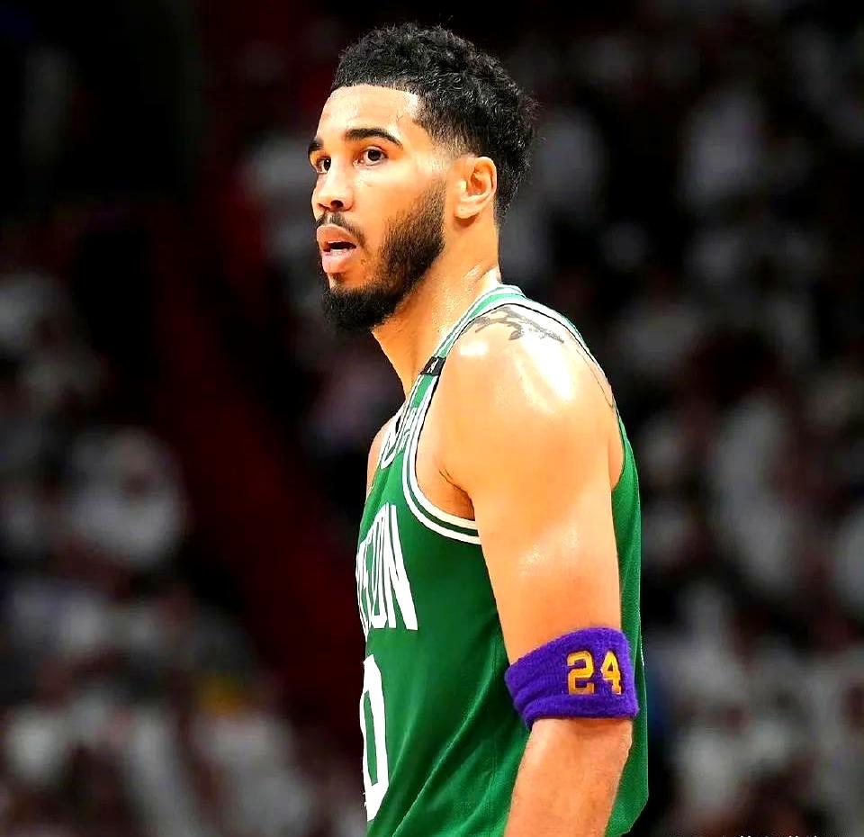 关于塔图姆在法国队比赛中战术调整，战术调整引发热议！的信息